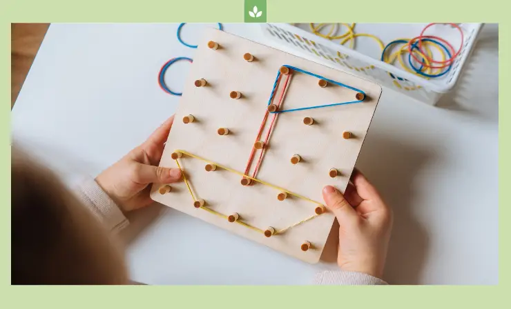 Use geoboards to form shapes